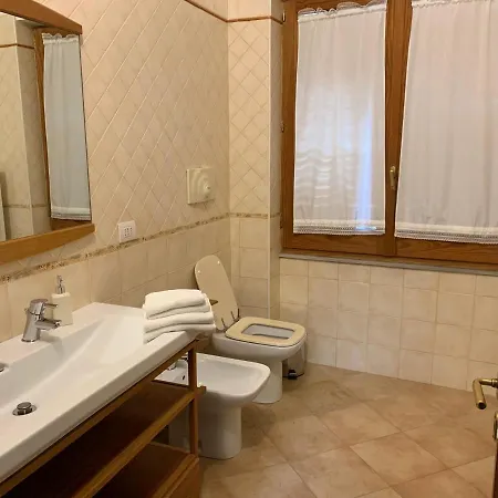 Alojamento de Acomodação e Pequeno-almoço Arega